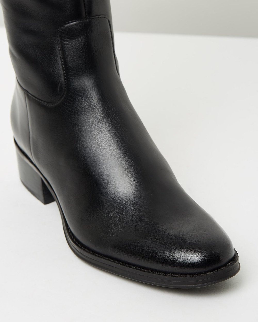 Germaine - Black
