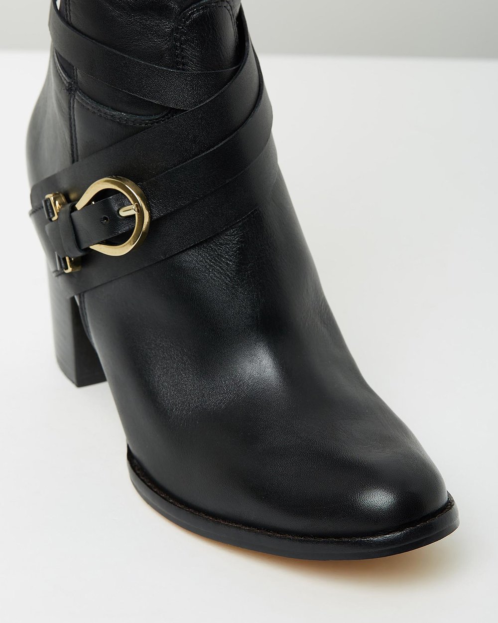 Varsity - Black