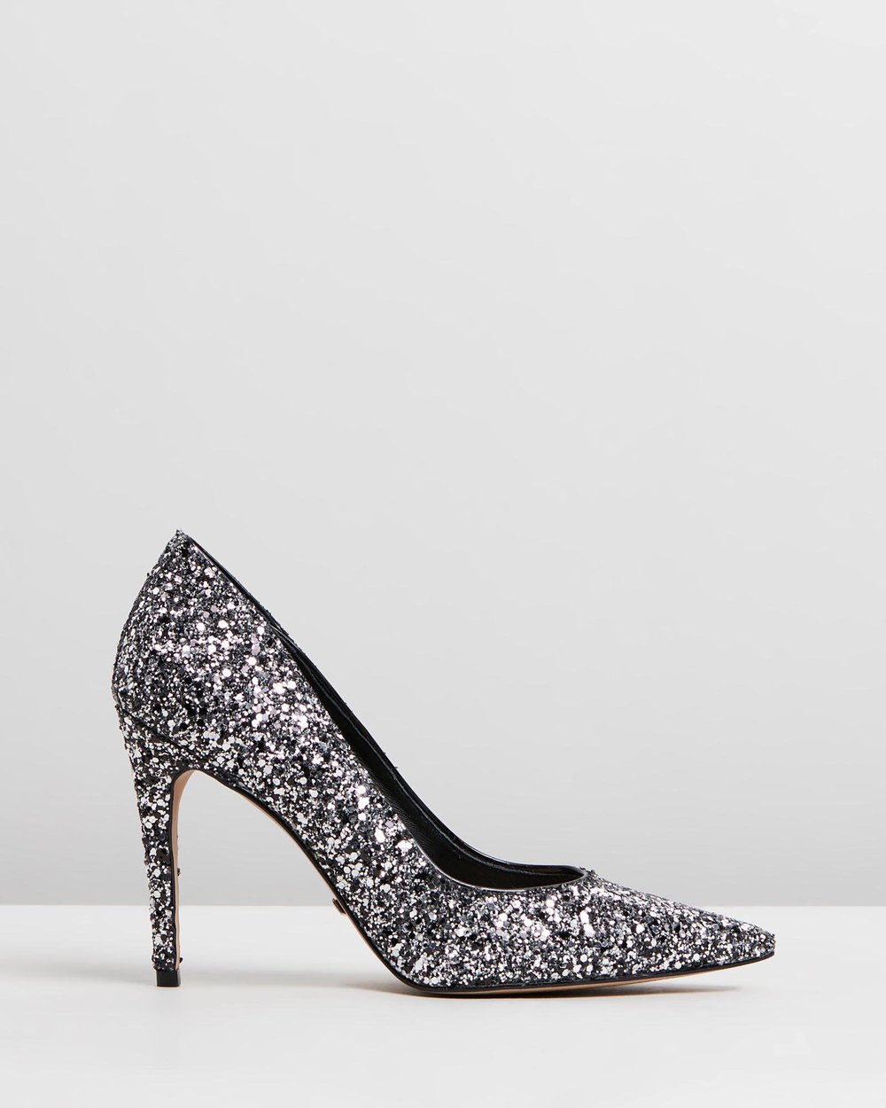 Romy II - Black & Silver
