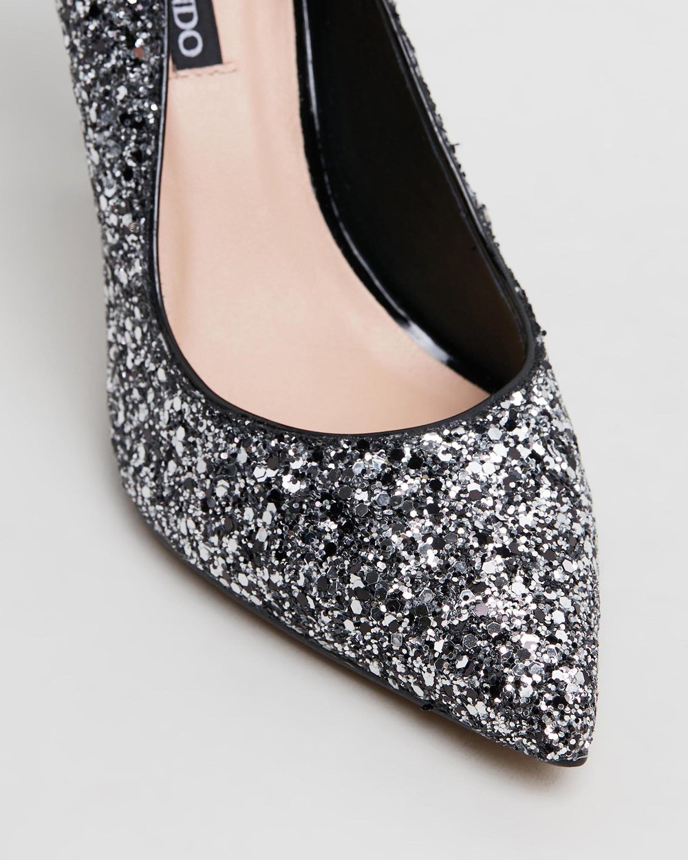 Romy II - Black & Silver