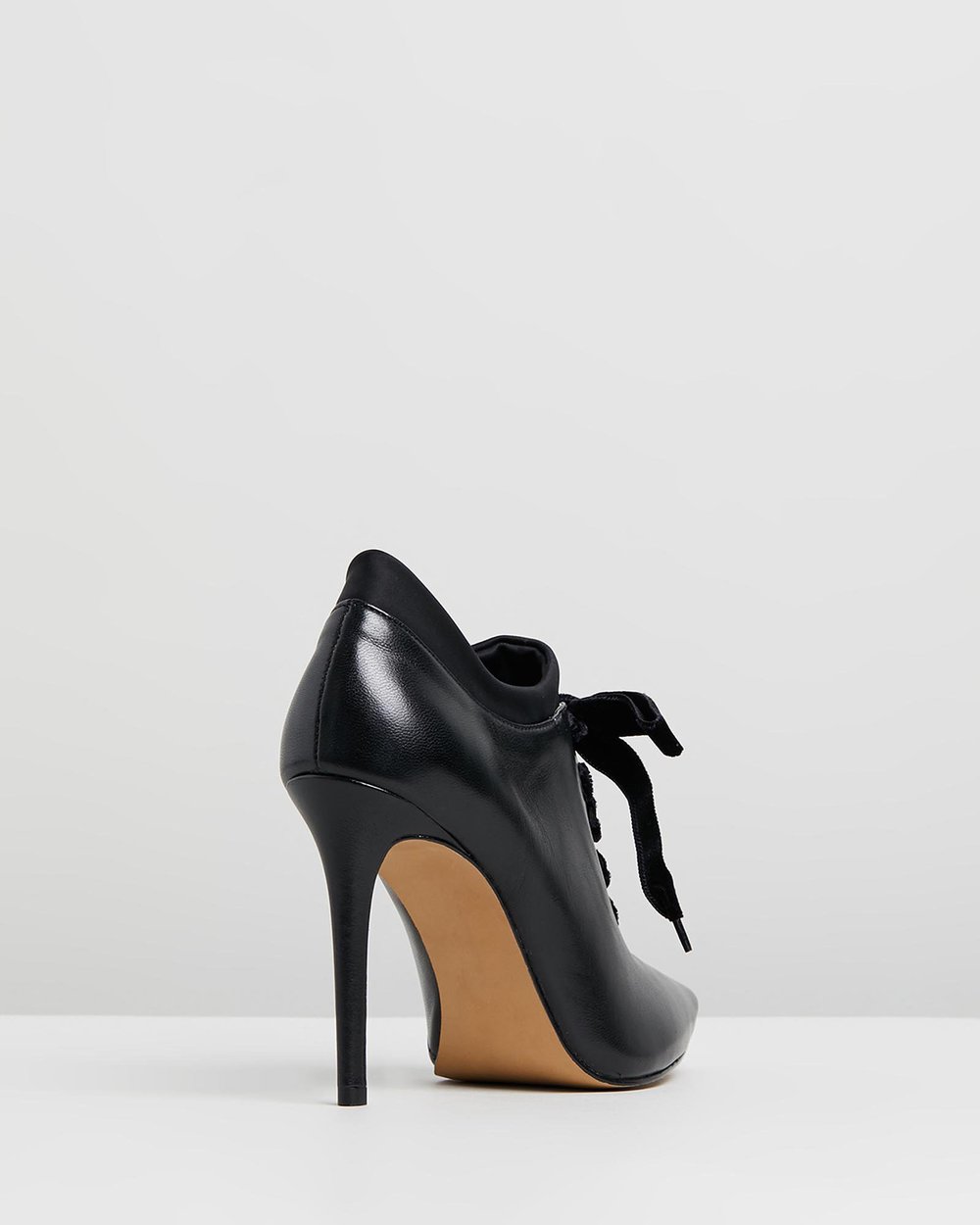 Hallie - Black