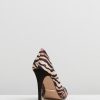 Yvete - Black & Tiger Stripe